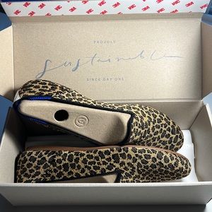 Brand new Rothy’s Almond Loafer in Kitty Cat size 6.5